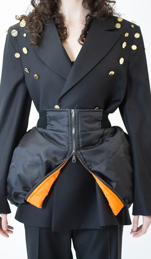 14-04-03 BOMBER BUSTLE